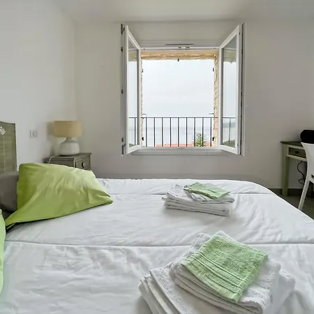 Holiday home Maison 80m2 A 150 Metres De La Avec Balcon Et Terrasse Vue Panoramique Sur Le Golfe De Saint-florent *